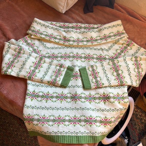 Moda International Off Shoulder off-white with green, flake with pink pattern su - Picture 1 of 6
